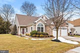 101 RIDGWAY DR, Bordentown, NJ 08505