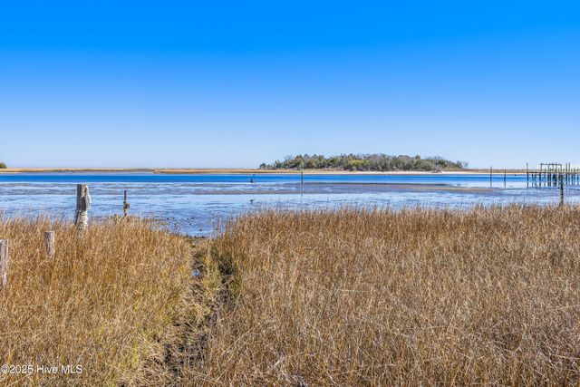 5500 Peden Point Road, Wilmington, NC 28409