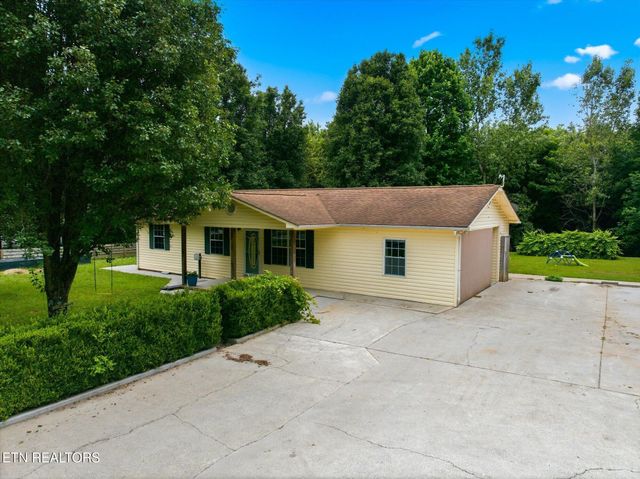 301 Wayman Rd, Madisonville, TN 37354