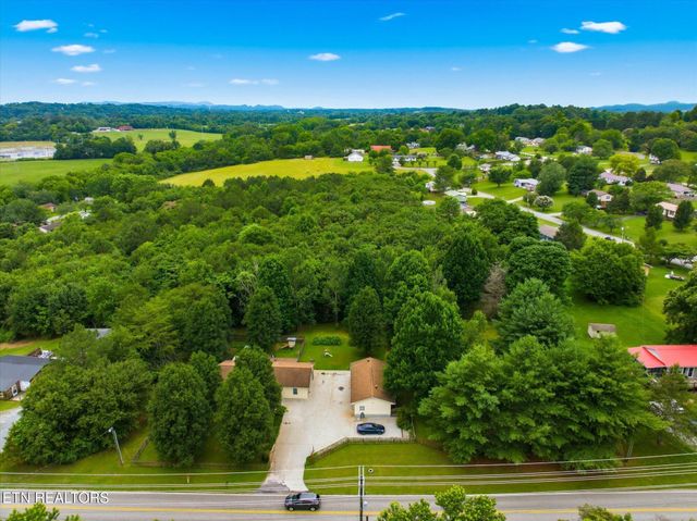 301 Wayman Rd, Madisonville, TN 37354