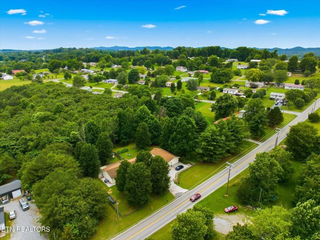 301 Wayman Rd, Madisonville, TN 37354