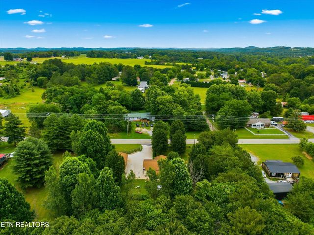 301 Wayman Rd, Madisonville, TN 37354
