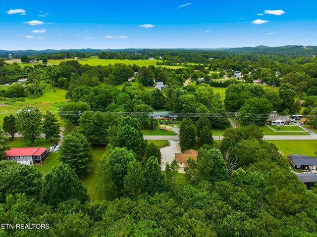 301 Wayman Rd, Madisonville, TN 37354