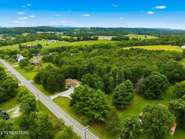 301 Wayman Rd, Madisonville, TN 37354