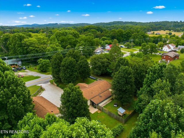 301 Wayman Rd, Madisonville, TN 37354