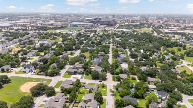 705 Welsh Avenue, College Station, TX 77840