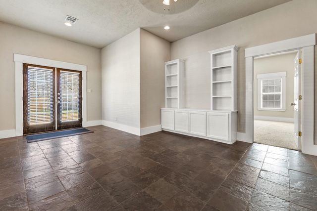 705 Welsh Avenue, College Station, TX 77840