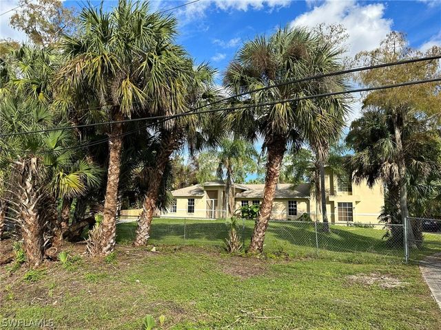 160 19th ST SW, Naples, FL 34117