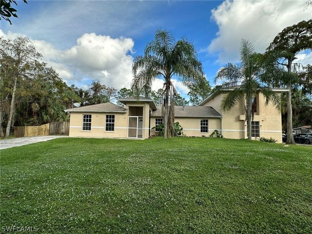 160 19th ST SW, Naples, FL 34117