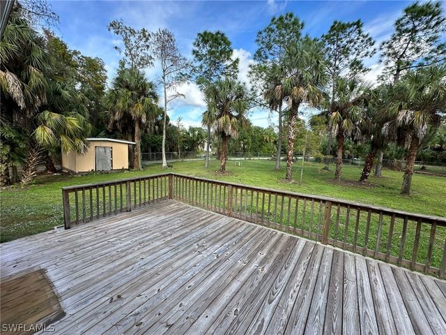 160 19th ST SW, Naples, FL 34117