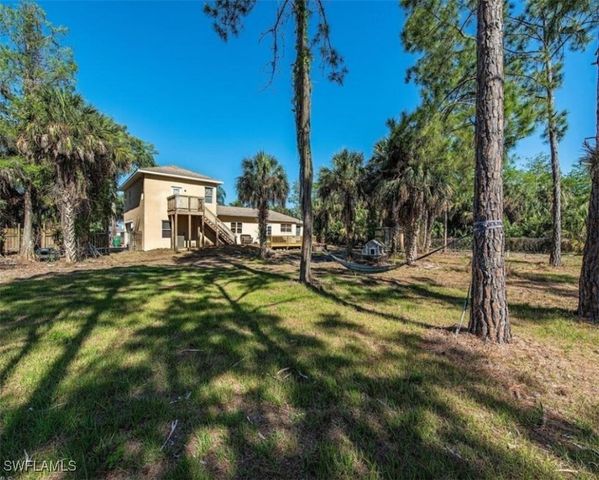 160 19th ST SW, Naples, FL 34117