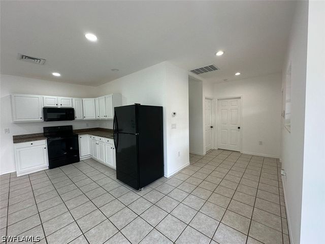 160 19th ST SW, Naples, FL 34117