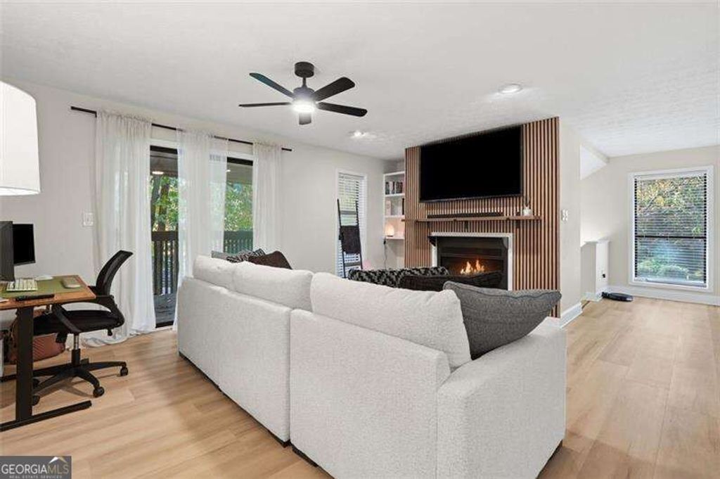 109 Cumberland Court SE, Smyrna, GA 30080 — photo 2