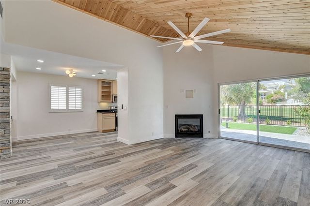 2999 Bel Air Drive, Las Vegas, NV 89109