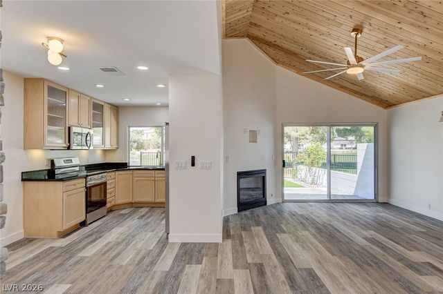 2999 Bel Air Drive, Las Vegas, NV 89109