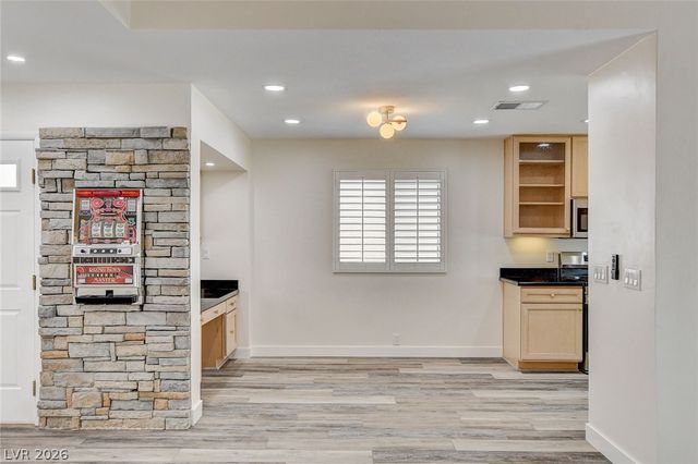 2999 Bel Air Drive, Las Vegas, NV 89109