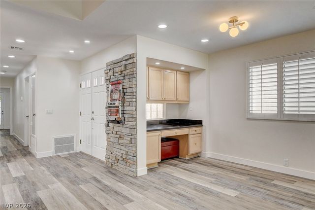 2999 Bel Air Drive, Las Vegas, NV 89109