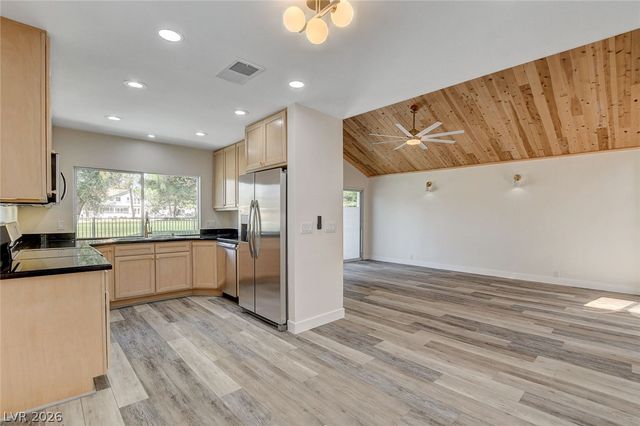 2999 Bel Air Drive, Las Vegas, NV 89109