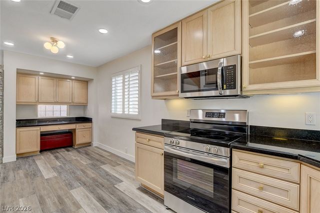 2999 Bel Air Drive, Las Vegas, NV 89109