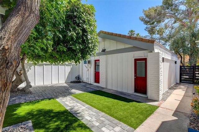 2999 Bel Air Drive, Las Vegas, NV 89109