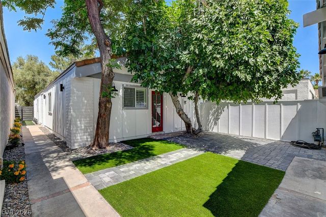 2999 Bel Air Drive, Las Vegas, NV 89109