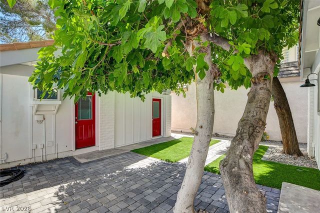 2999 Bel Air Drive, Las Vegas, NV 89109