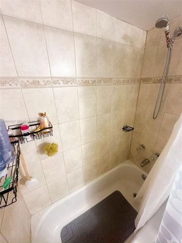 2860 Somerset Drive 400K, Lauderdale Lakes, FL 33311