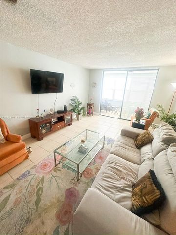 2860 Somerset Drive 400K, Lauderdale Lakes, FL 33311