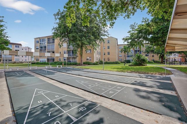 2860 Somerset Drive 400K, Lauderdale Lakes, FL 33311