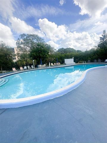 2860 Somerset Drive 400K, Lauderdale Lakes, FL 33311