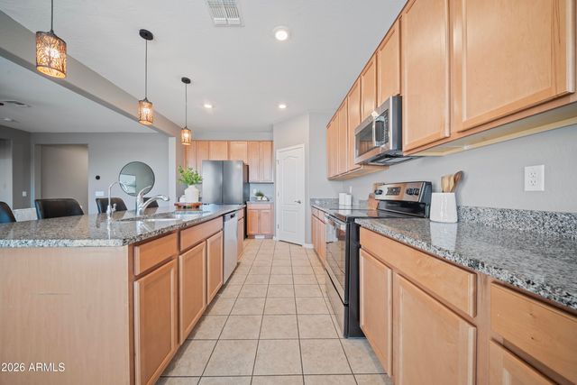 19955 W HEATHERBRAE Drive, Litchfield Park, AZ 85340