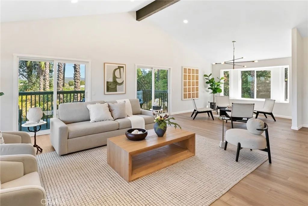 1367 Teepee Drive, Escondido, CA 92027