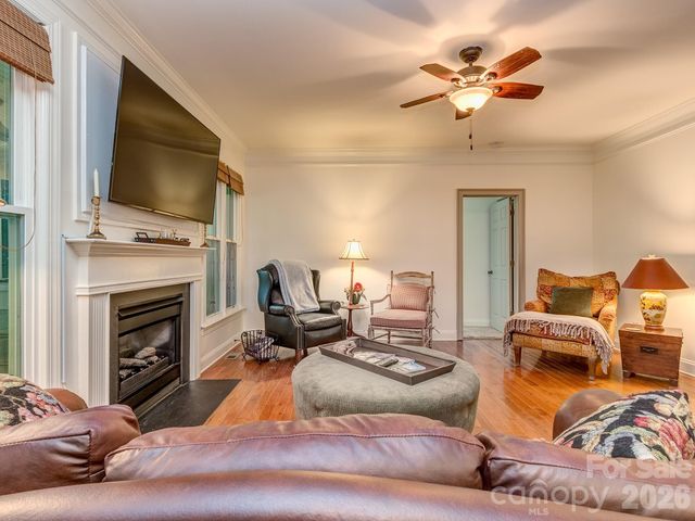 223 N Brackenbury Lane, Charlotte, NC 28270