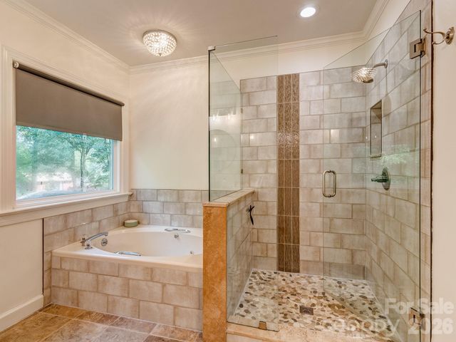223 N Brackenbury Lane, Charlotte, NC 28270