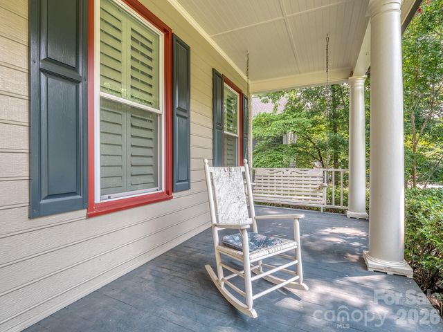 223 N Brackenbury Lane, Charlotte, NC 28270