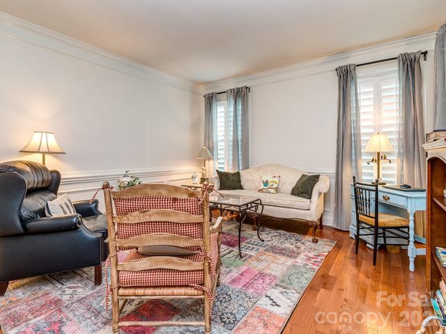 223 N Brackenbury Lane, Charlotte, NC 28270