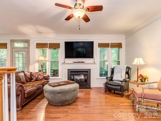 223 N Brackenbury Lane, Charlotte, NC 28270