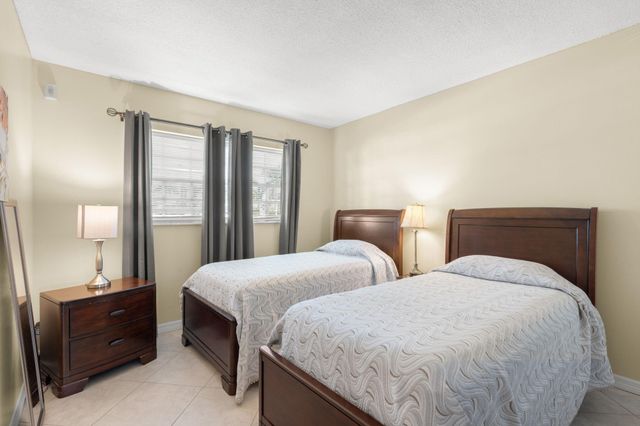 1971 SE 5th Court 203, Pompano Beach, FL 33060