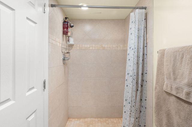 1971 SE 5th Court 203, Pompano Beach, FL 33060