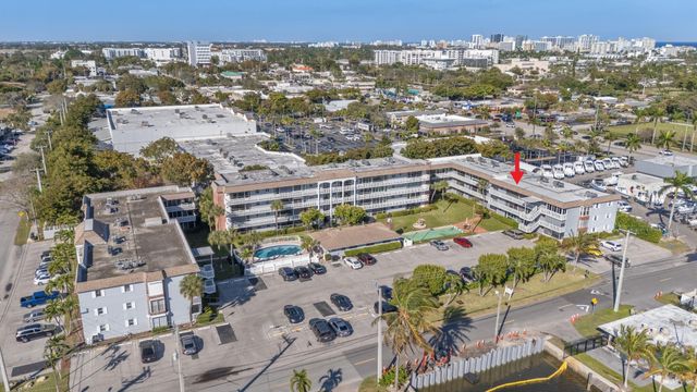 1971 SE 5th Court 203, Pompano Beach, FL 33060