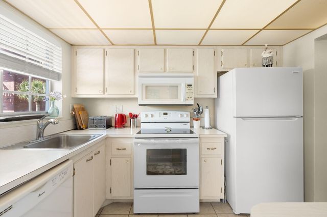 1971 SE 5th Court 203, Pompano Beach, FL 33060