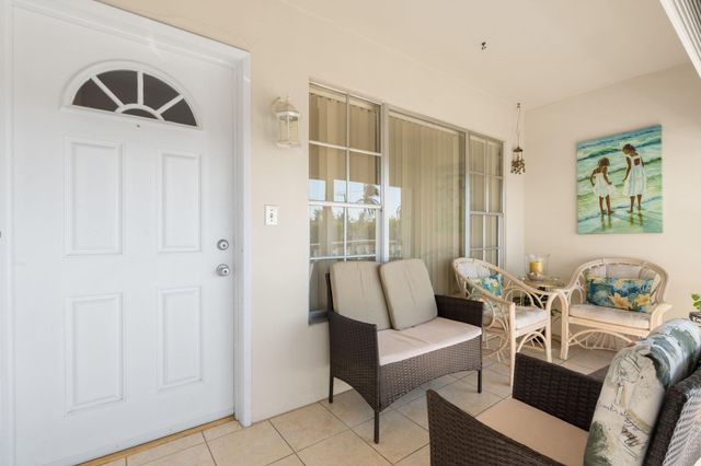 1971 SE 5th Court 203, Pompano Beach, FL 33060