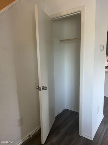 3458 Willowrun DR B, Austin, TX 78704