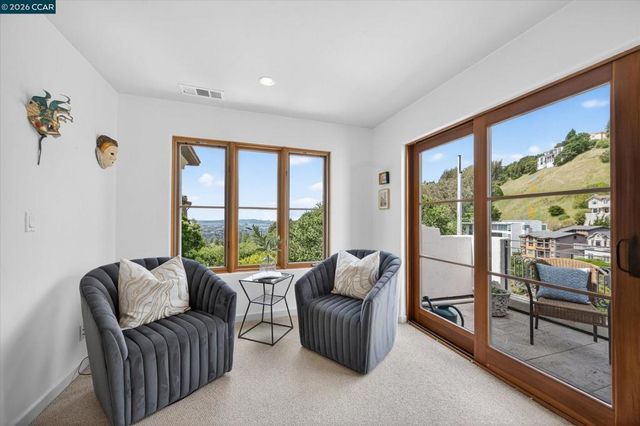 21 Live Oak Rd, Berkeley, CA 94705