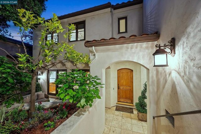 21 Live Oak Rd, Berkeley, CA 94705