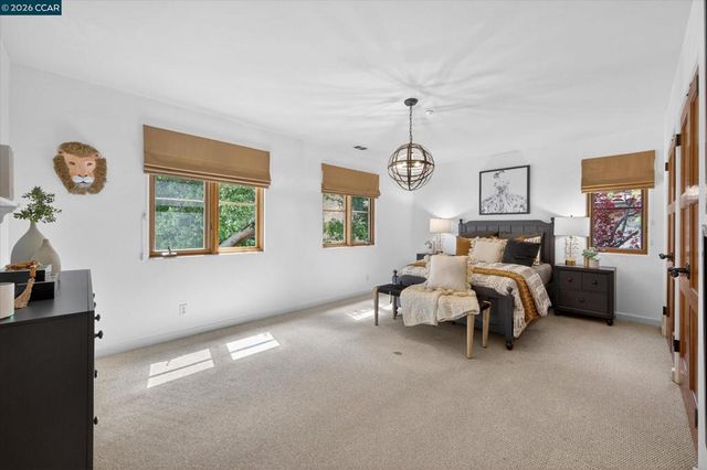 21 Live Oak Rd, Berkeley, CA 94705