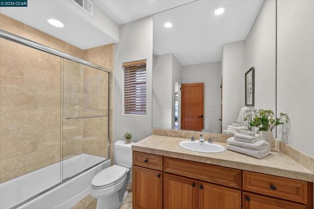 21 Live Oak Rd, Berkeley, CA 94705