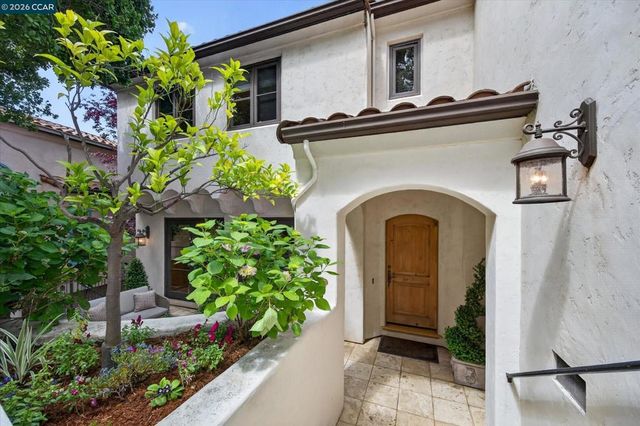 21 Live Oak Rd, Berkeley, CA 94705