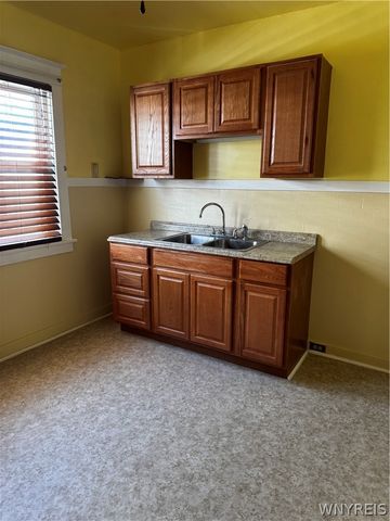 97 Brunswick Blvd Boulevard, Buffalo, NY 14208