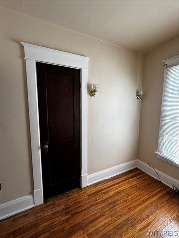 97 Brunswick Blvd Boulevard, Buffalo, NY 14208
